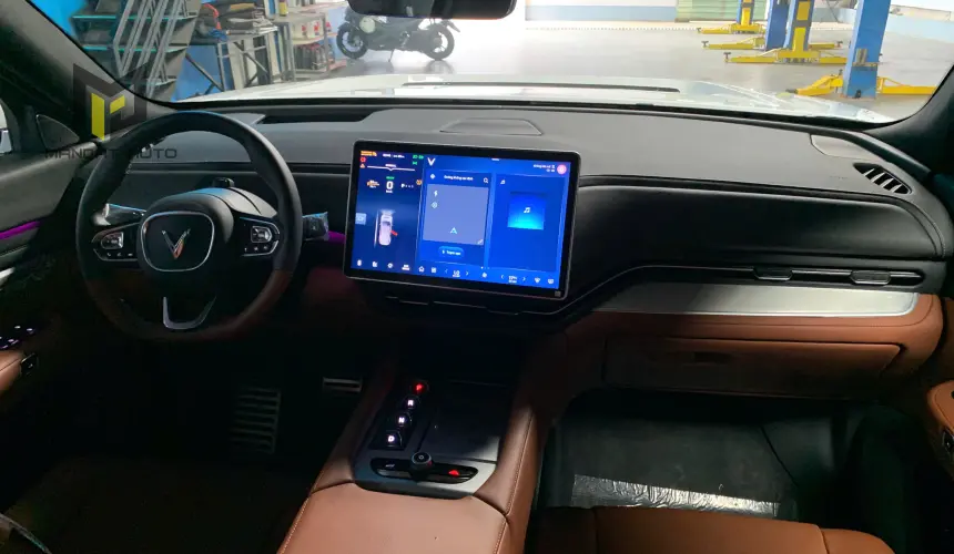 VINFAST VF9 - PLUS 6 GHẾ - 2025