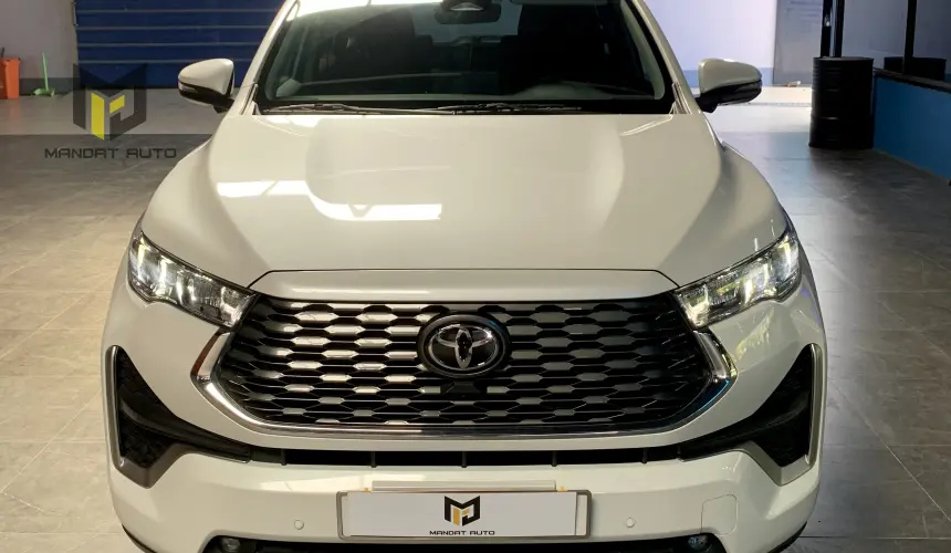 TOYOTA INNOVA CROSS HYBRID - 2025