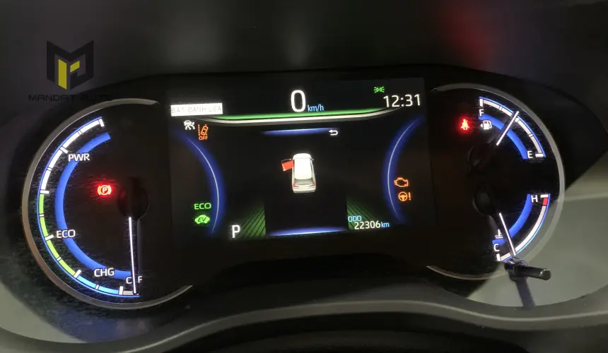 TOYOTA INNOVA CROSS HYBRID - 2025