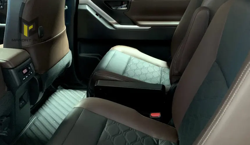 TOYOTA INNOVA CROSS HYBRID - 2025