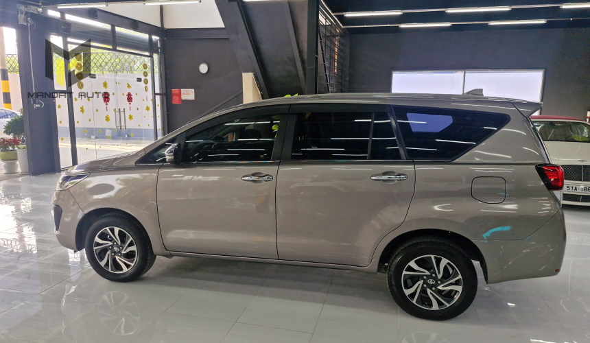Toyota Innova 2.0G 2021