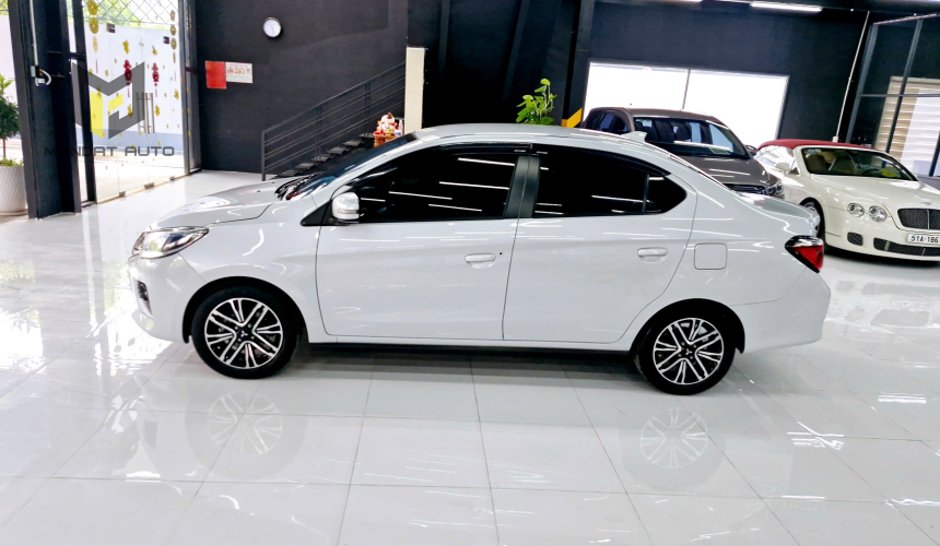 MITSUBISHI ATTRAGE 1.2AT Prenium 2021