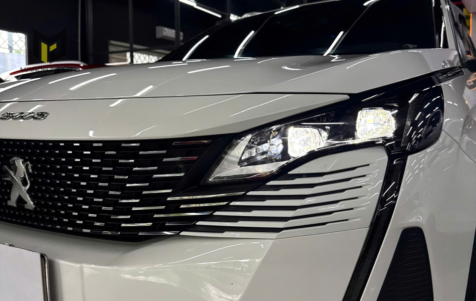 PEUGEOT 5008 - GT 1.6AT - 2024