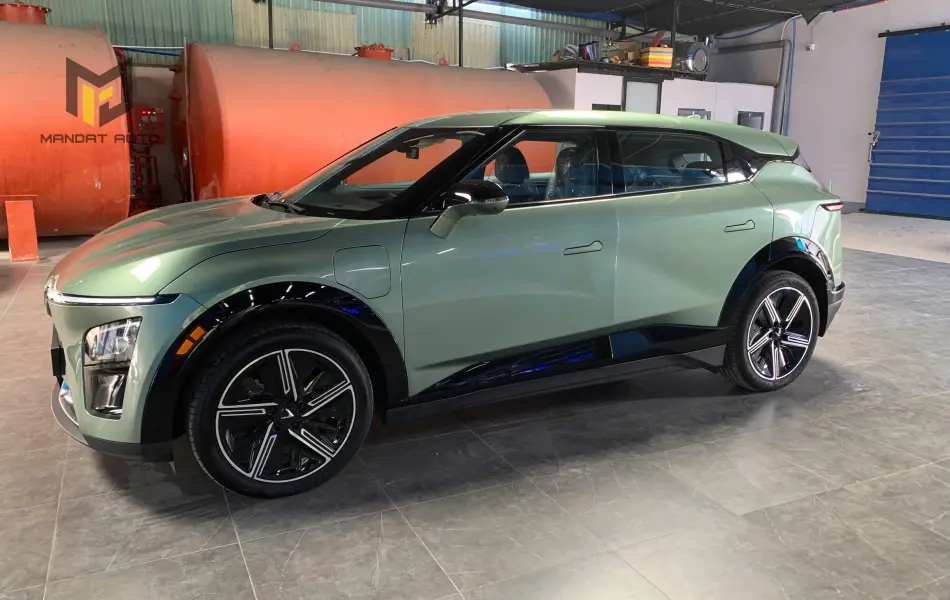 VINFAST VF7 - PLUS FWD - 2025