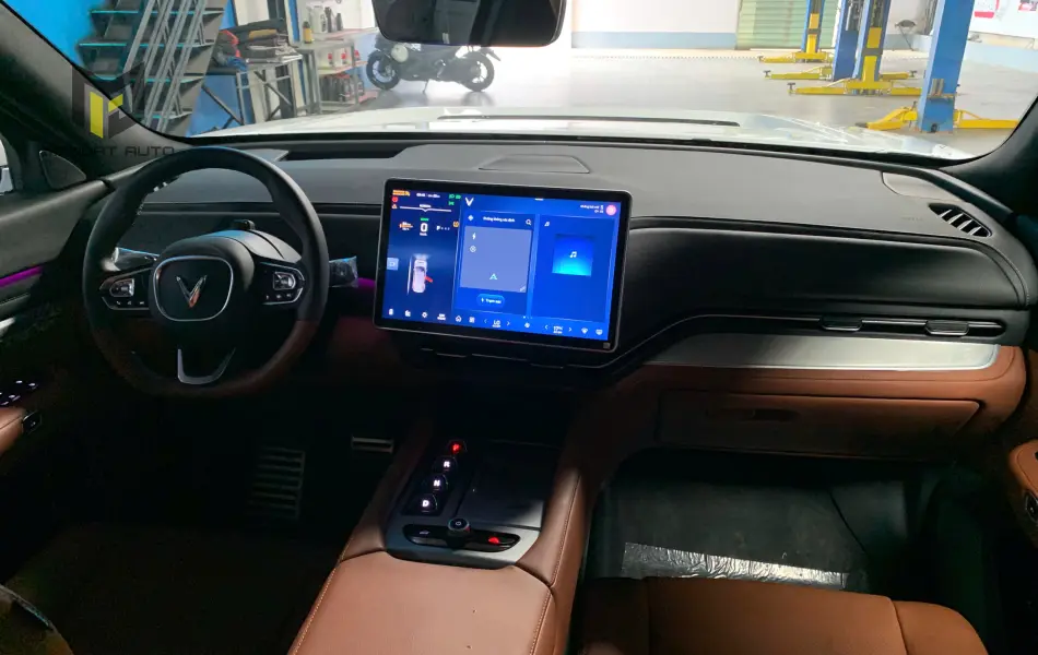 VINFAST VF9 - PLUS 6 GHẾ - 2025