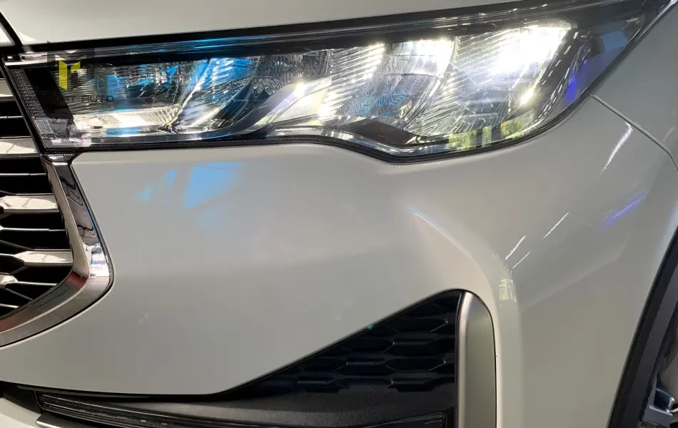 TOYOTA INNOVA CROSS HYBRID - 2025