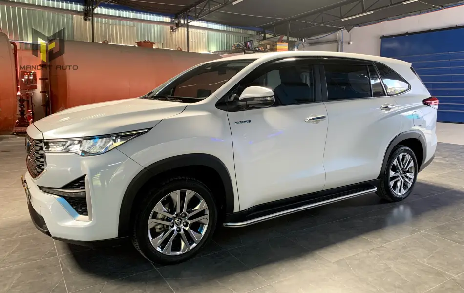 TOYOTA INNOVA CROSS HYBRID - 2025