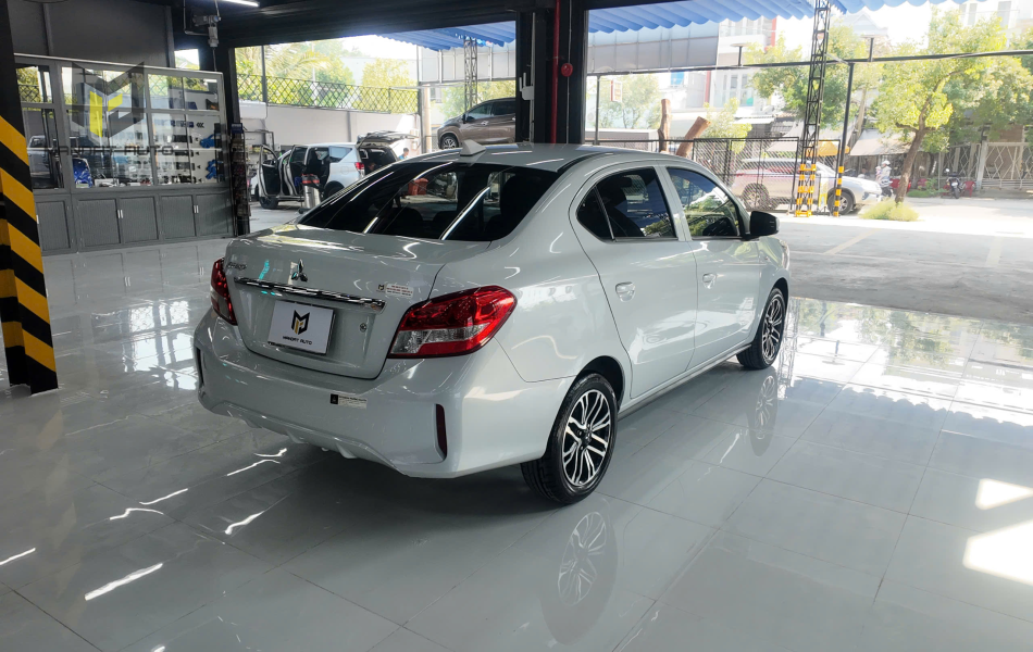 Mitsubishi Attrage 1.2MT 2021